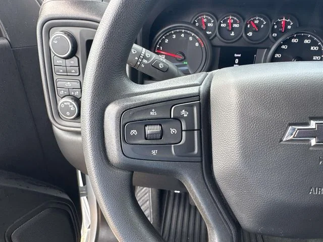 Used 2025 White Chevrolet Custom Trail Boss image 35