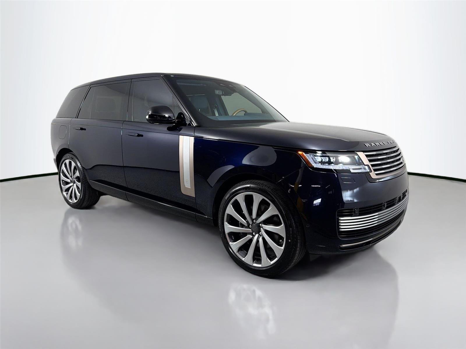 New 2026 Constellation Blue Ultra Metallic Gloss LAND ROVER SV Signature Suite image 3