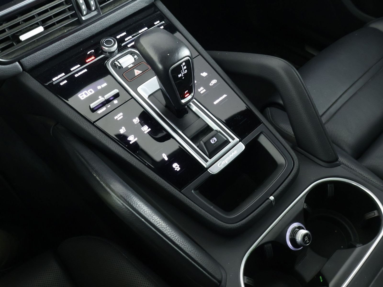 Certified Used 2022 White Porsche  image 18