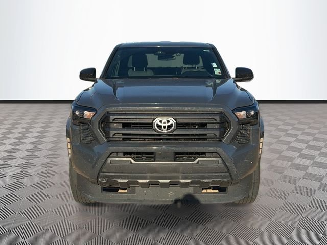 Certified Used 2024  Toyota SR image 2
