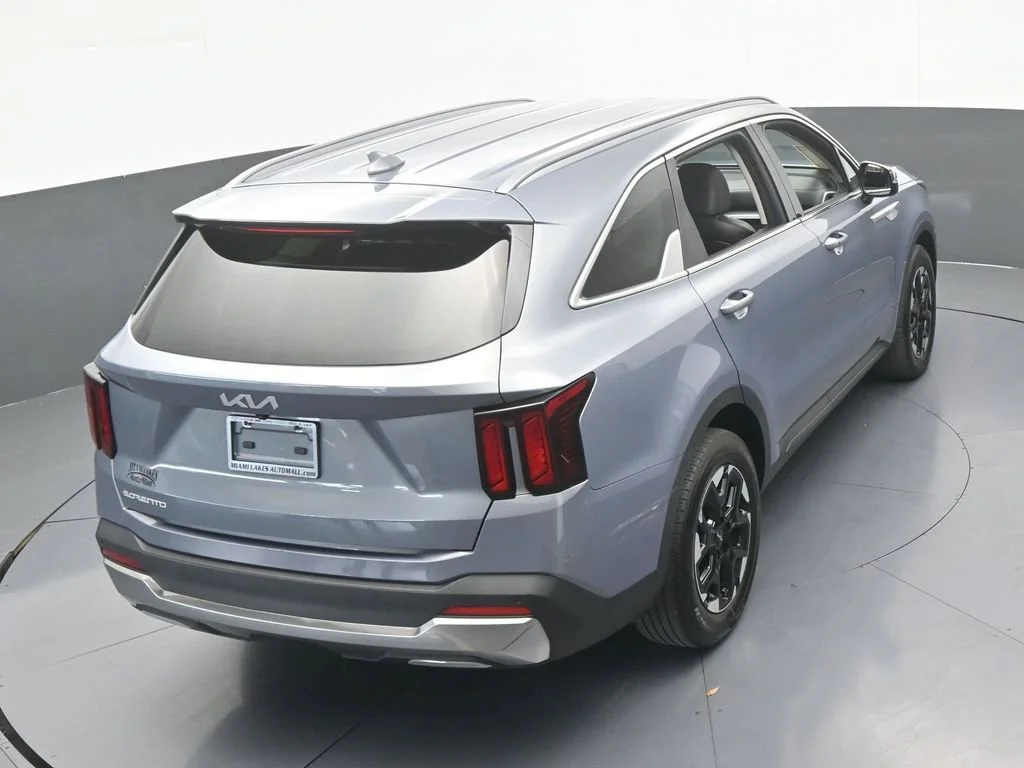 Used 2025 Silver Kia S image 51