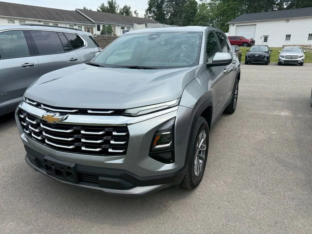 2025 Chevrolet Equinox AWD LT 1.5T's photo