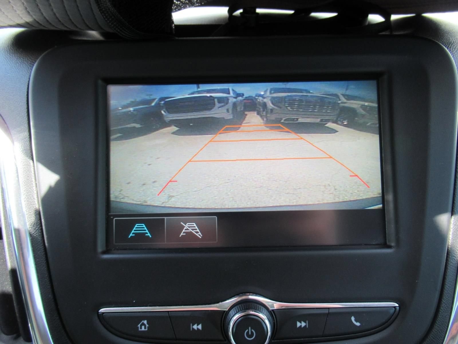 Used 2018 PEPPERDUST METALLIC Chevrolet LT image 27