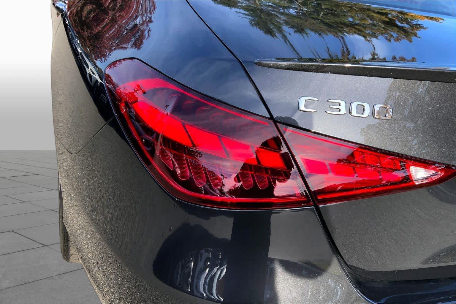 New 2027 Graphite Grey Metallic Mercedes-Benz C 300 image 18
