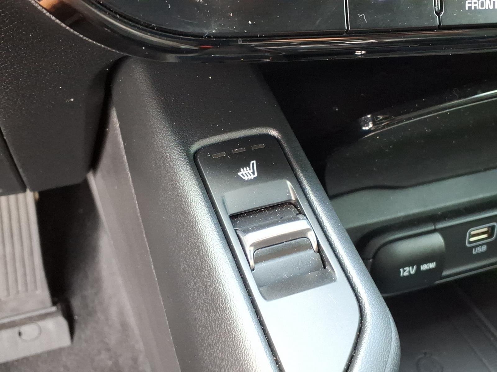 Used 2023  KIA S image 6
