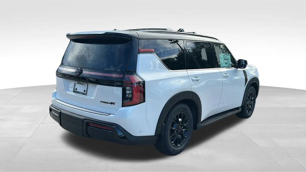 2026 Nissan Armada PRO-4X - Photo 8