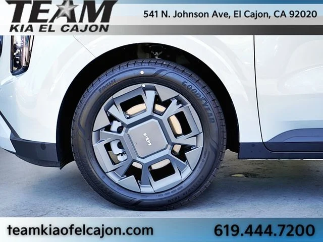 New 2026 White Kia EX image 7