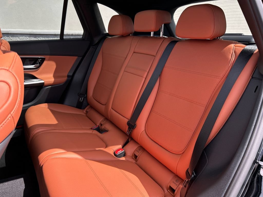 New 2027 Black Mercedes-Benz GLC 300 image 59
