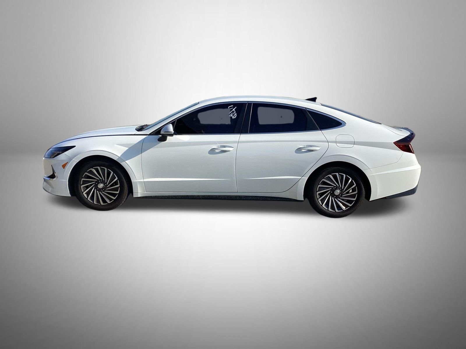 Certified Used 2023 White Hyundai SEL image 2