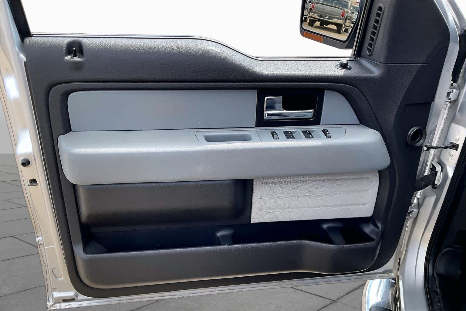 Used 2012 Ingot Silver Metallic Ford XLT image 20