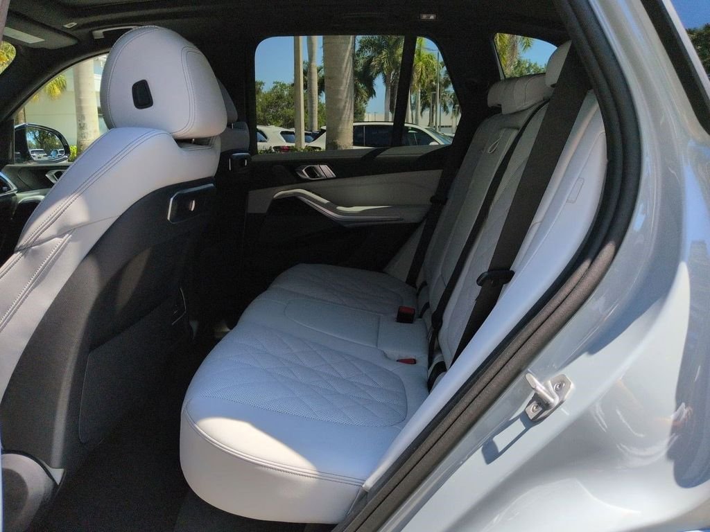 New 2026 Gray Metallic BMW xDrive40i image 14