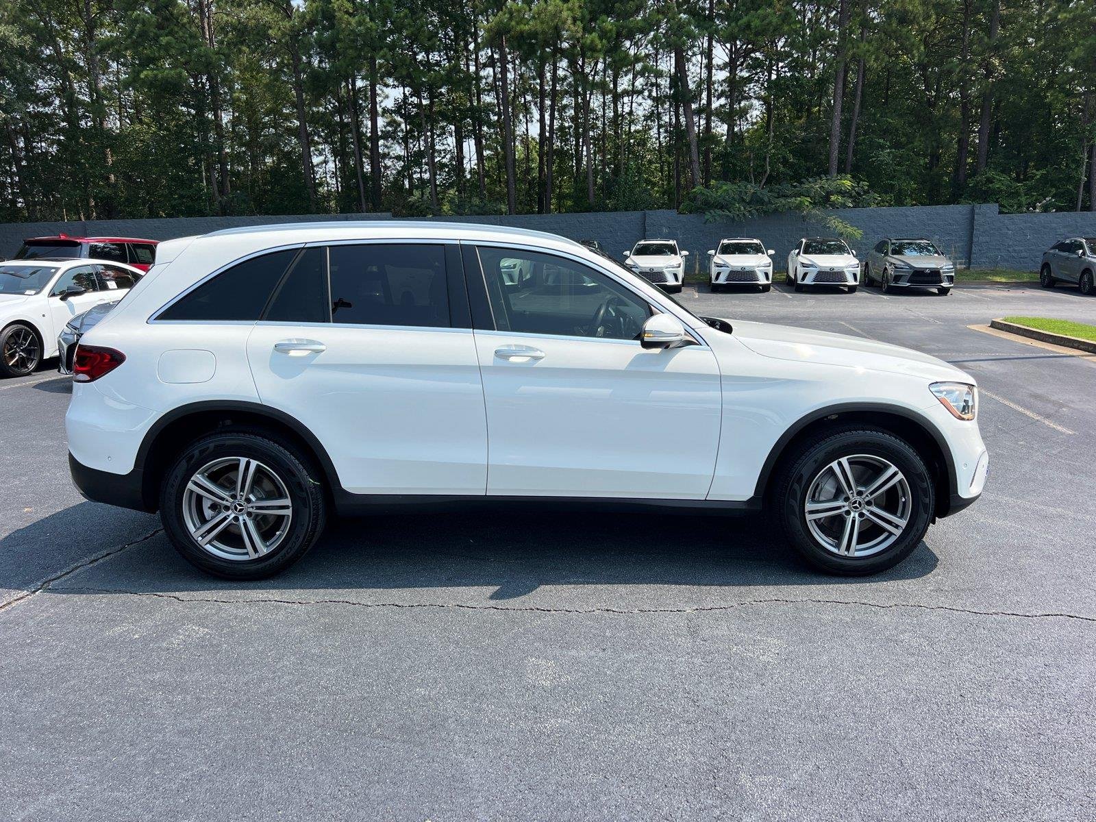 Used 2022 TAN Mercedes-Benz GLC 300 image 4