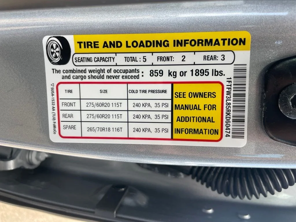 Used 2024 Silver Metallic Ford XLT image 39