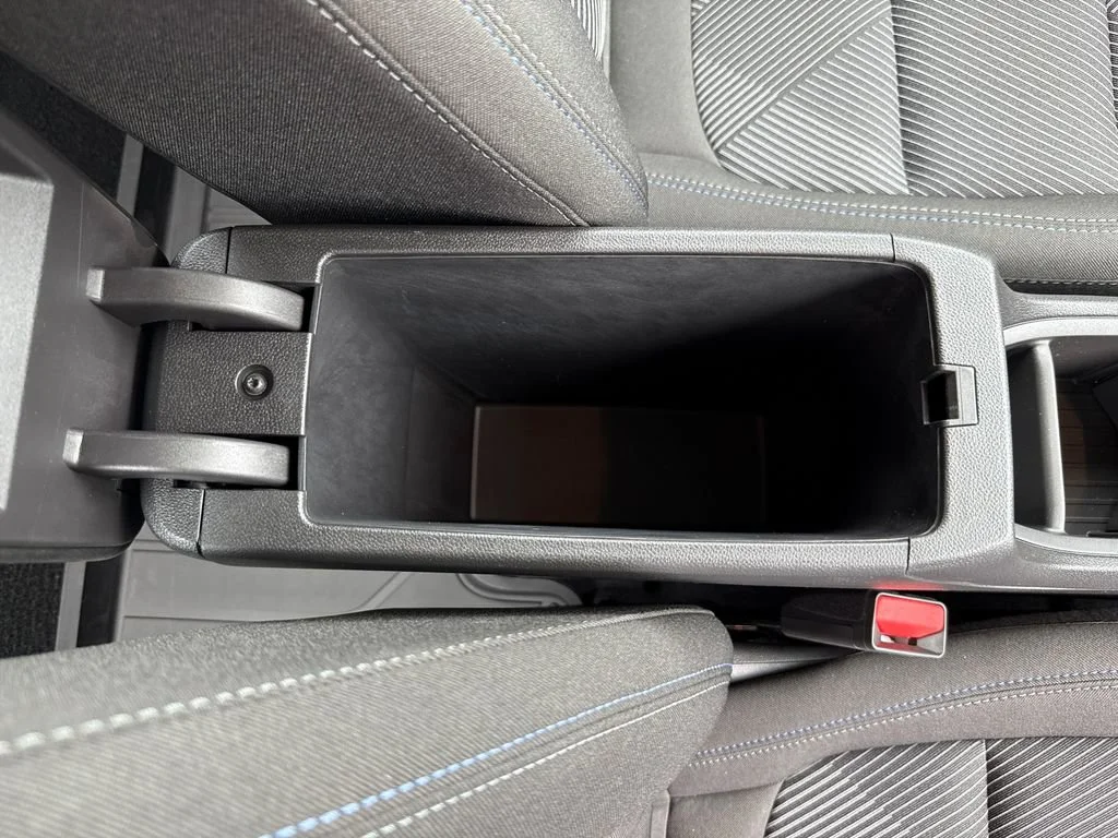 2027 Chevrolet Bolt LT - Photo 11