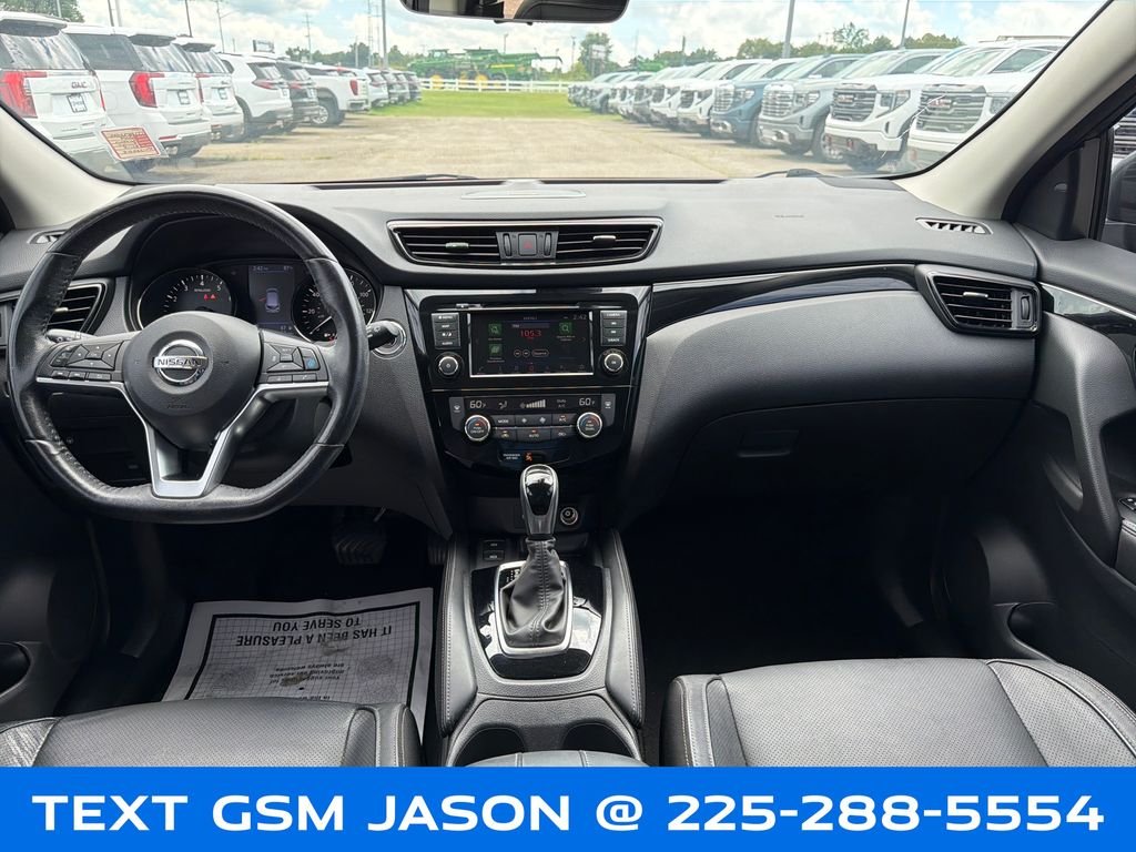 Used 2019 Gray Nissan SL image 17