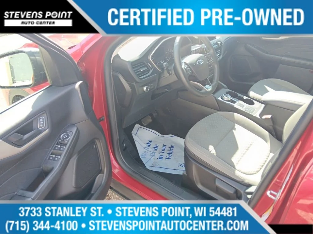 Used 2022 Red Metallic Ford SE image 13