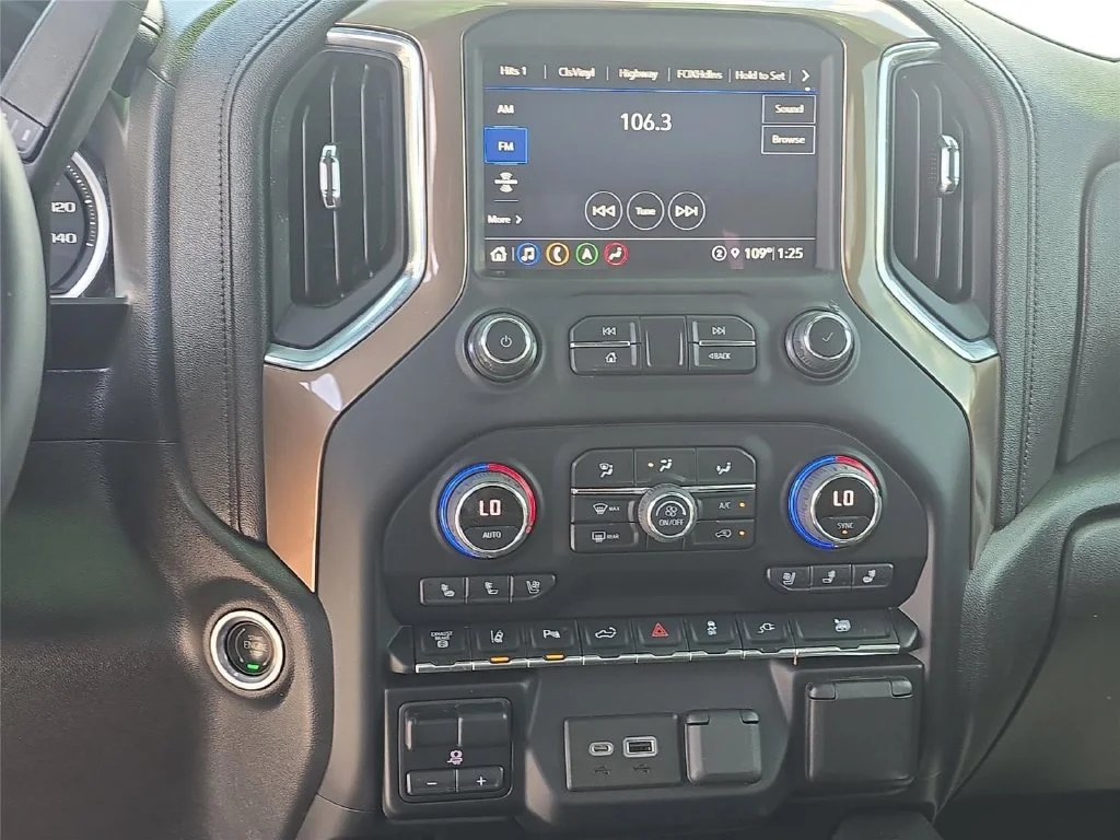 Used 2022 Black Chevrolet High Country image 19