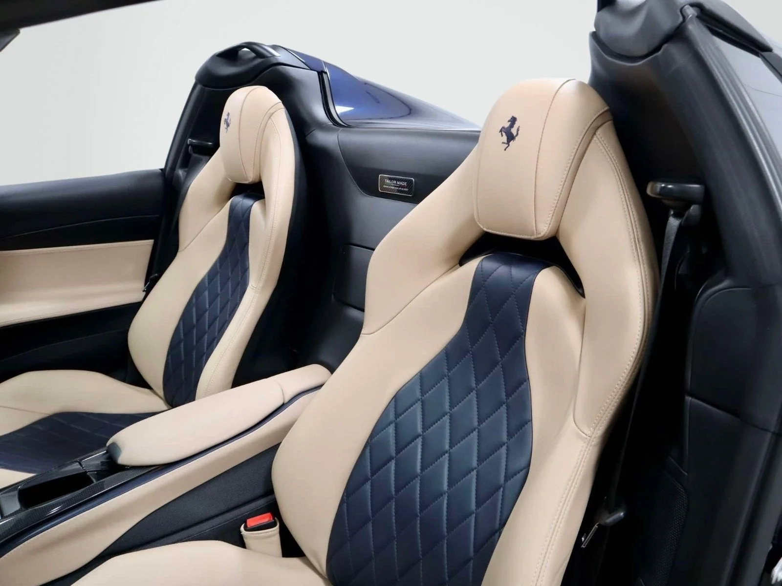 Certified Used 2023 Extra Sample Ferrari  image 18