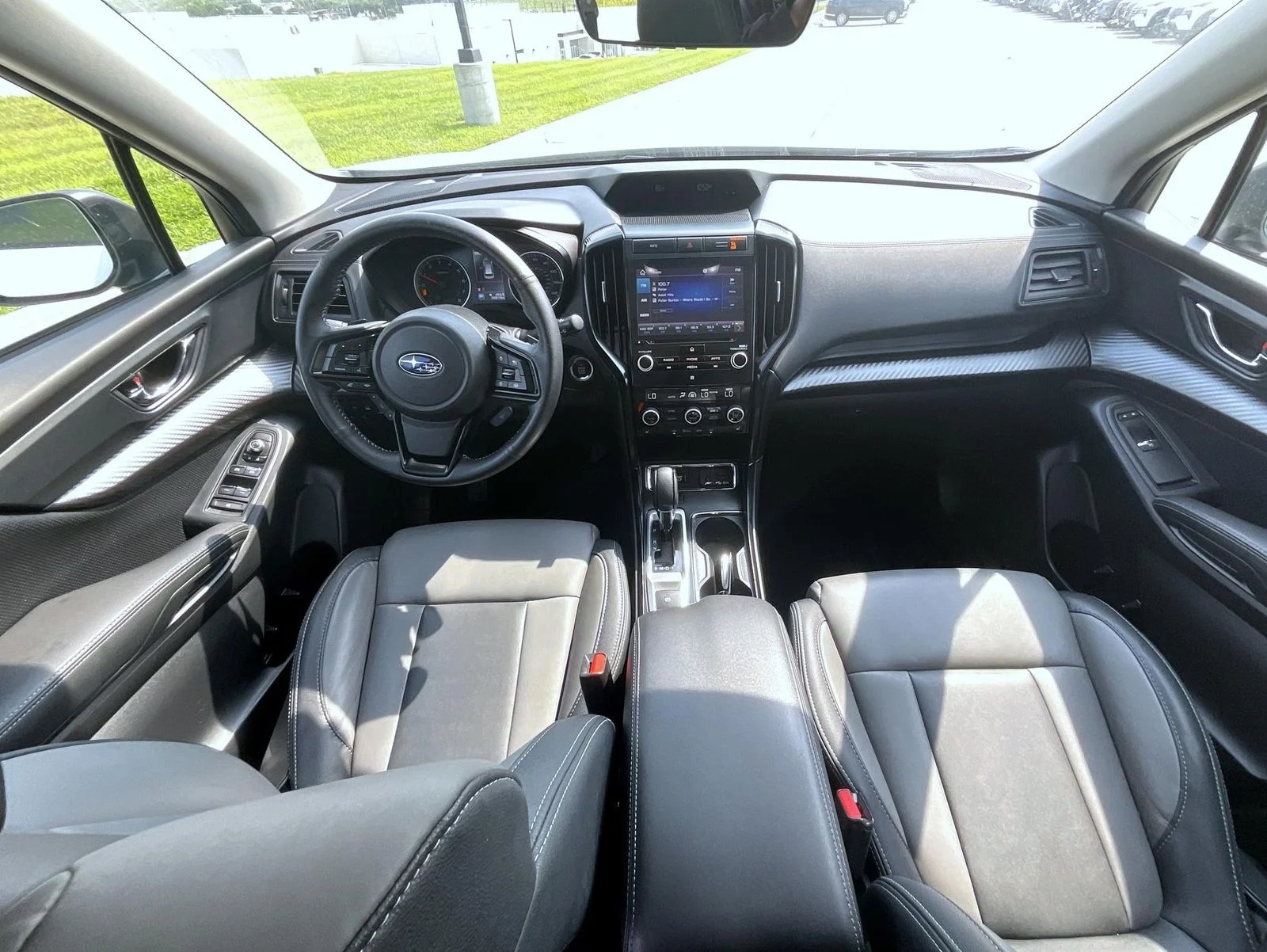 Used 2022 White Subaru Onyx Edition image 15