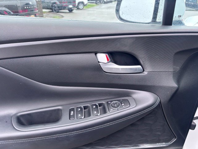 Used 2023 White Hyundai SEL image 16