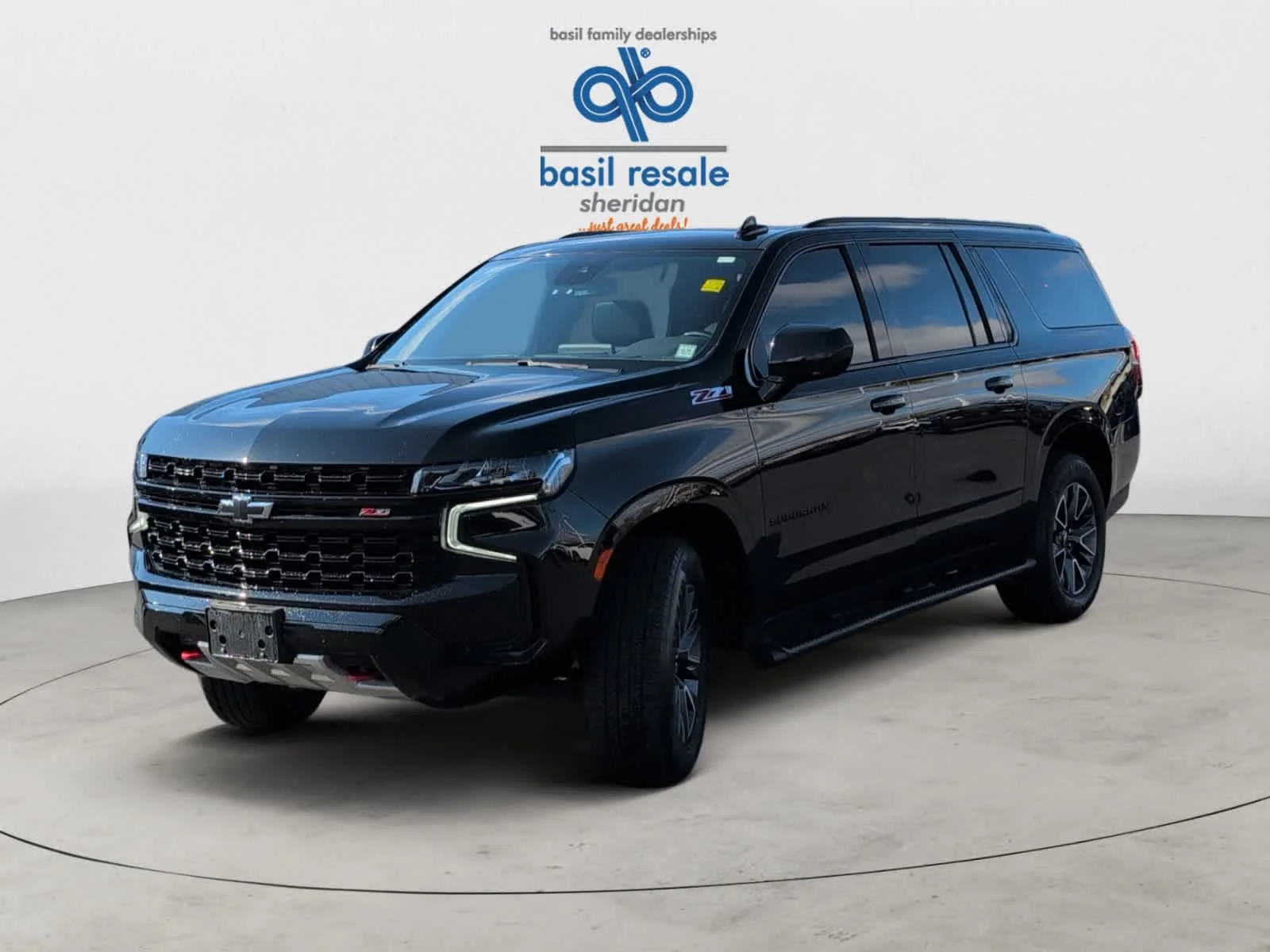 Used 2023 Black Chevrolet Z71 image 4