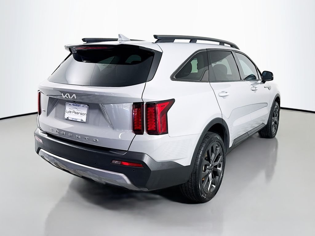 Used 2022 Gray Kia X-Line EX image 9