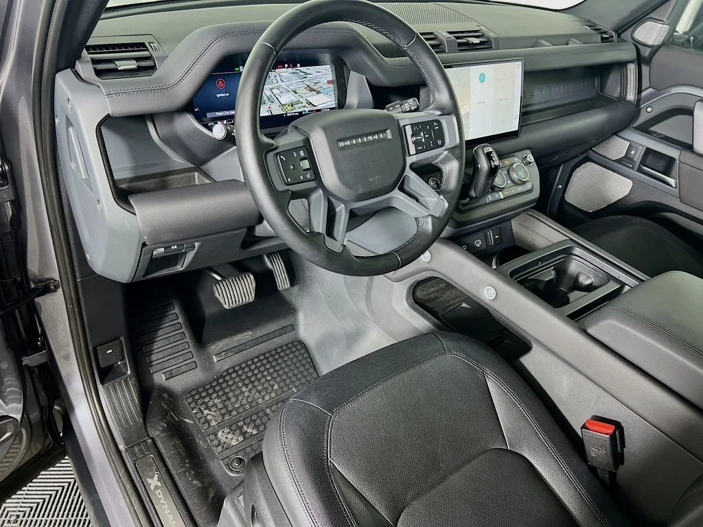 2024 Land Rover Defender X-Dynamic SE - Photo 9