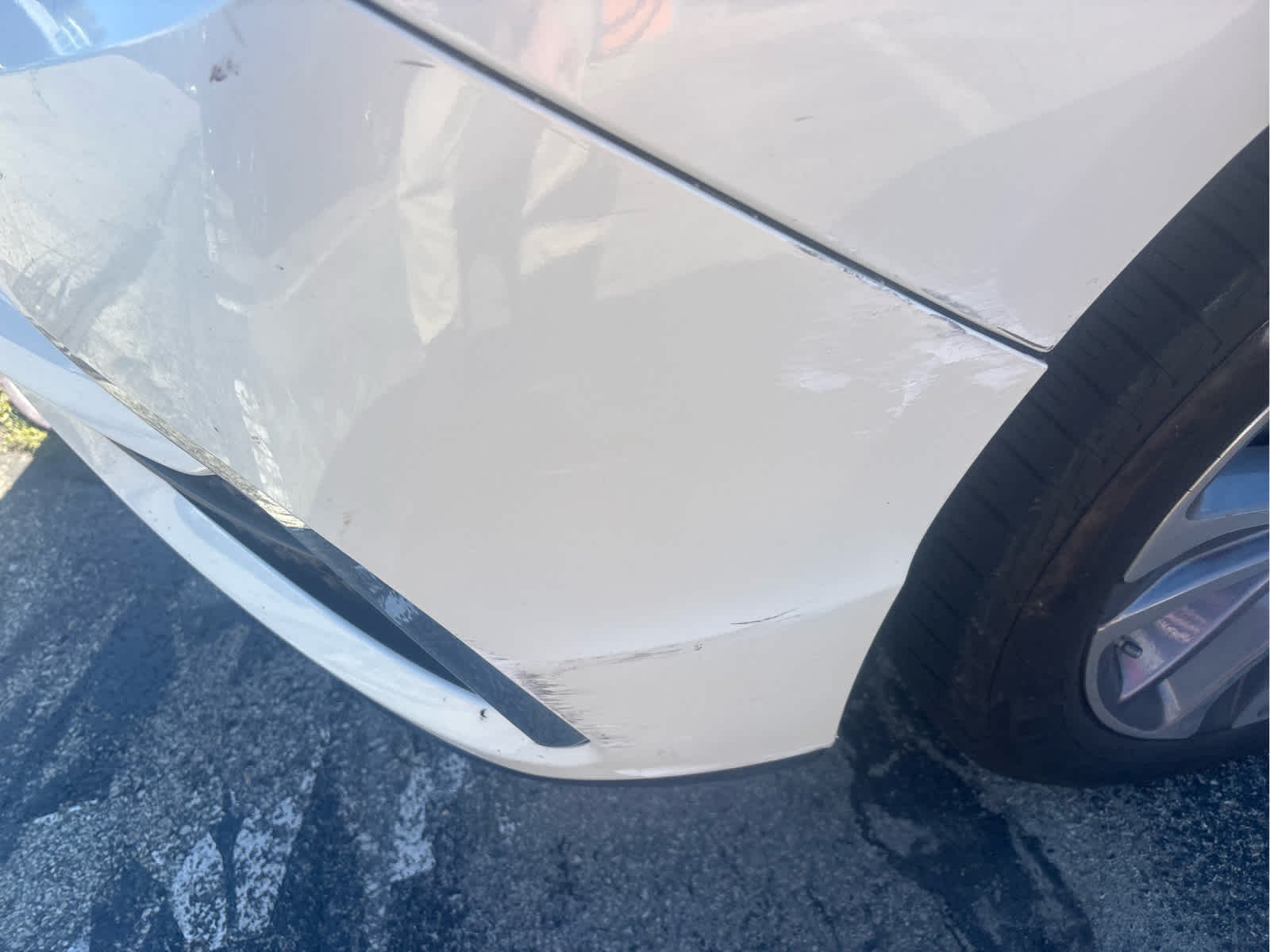 Used 2017 White Diamond Pearl Acura w/Technology Pkg image 3