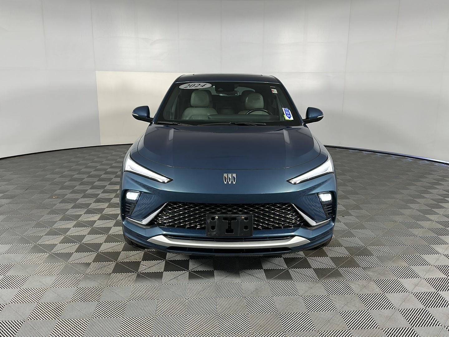 Used 2024 Ocean Blue Metallic Buick Avenir image 5