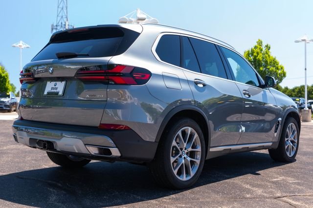 Certified Used 2024 Skyscraper Grey Metallic BMW xDrive40i image 9