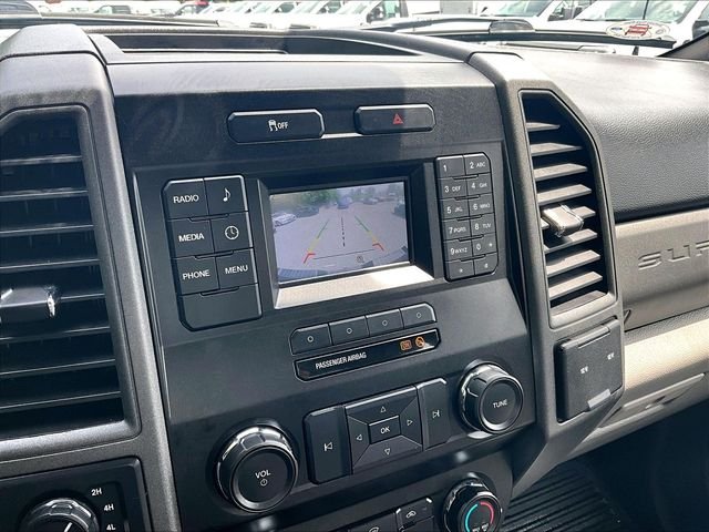 Used 2019 White Ford XL image 26