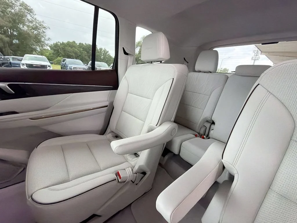 New 2026 Cherry Red Tintcoat Buick Avenir image 33