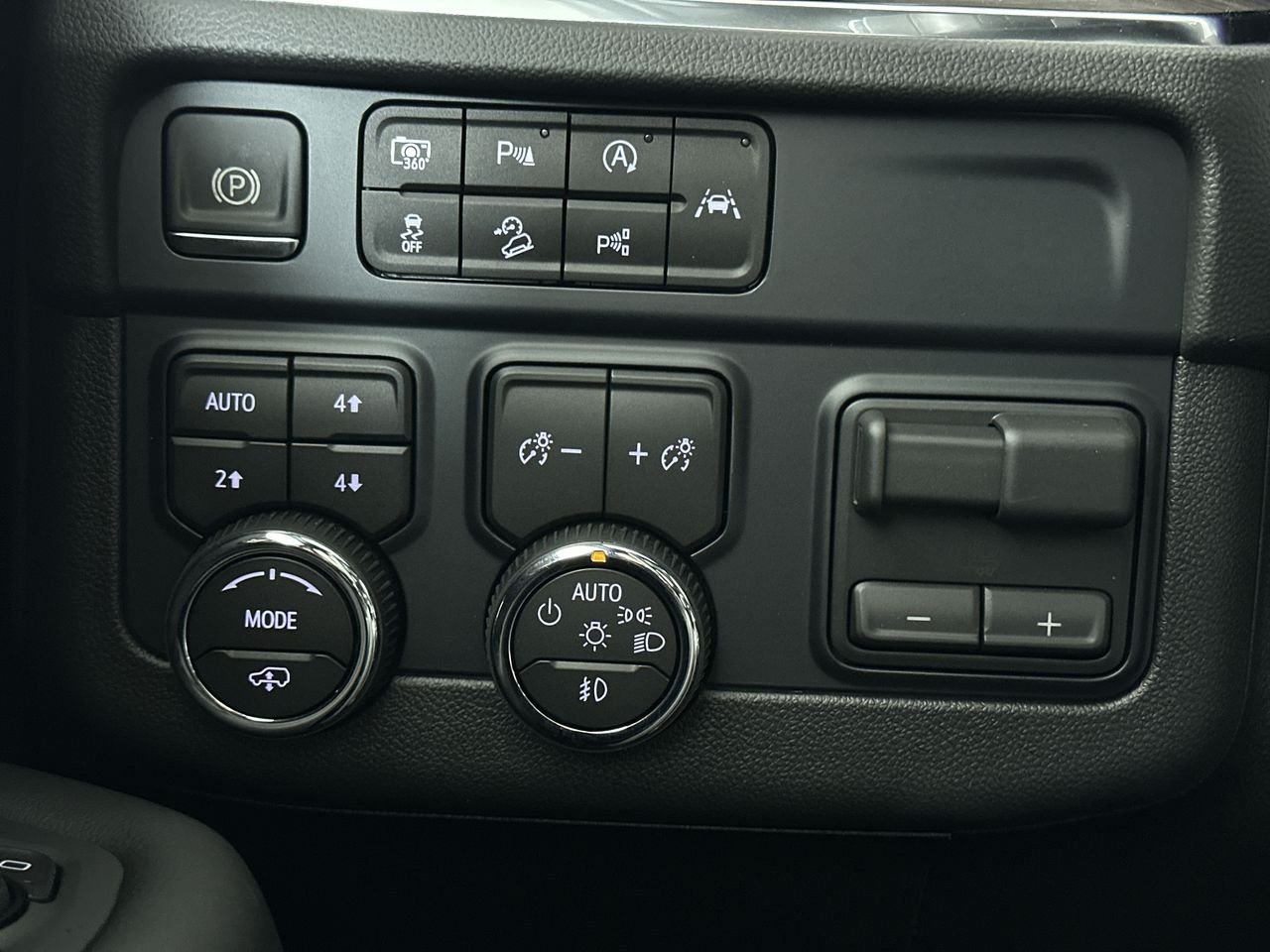 2026 Chevrolet Tahoe Z71 - Photo 114