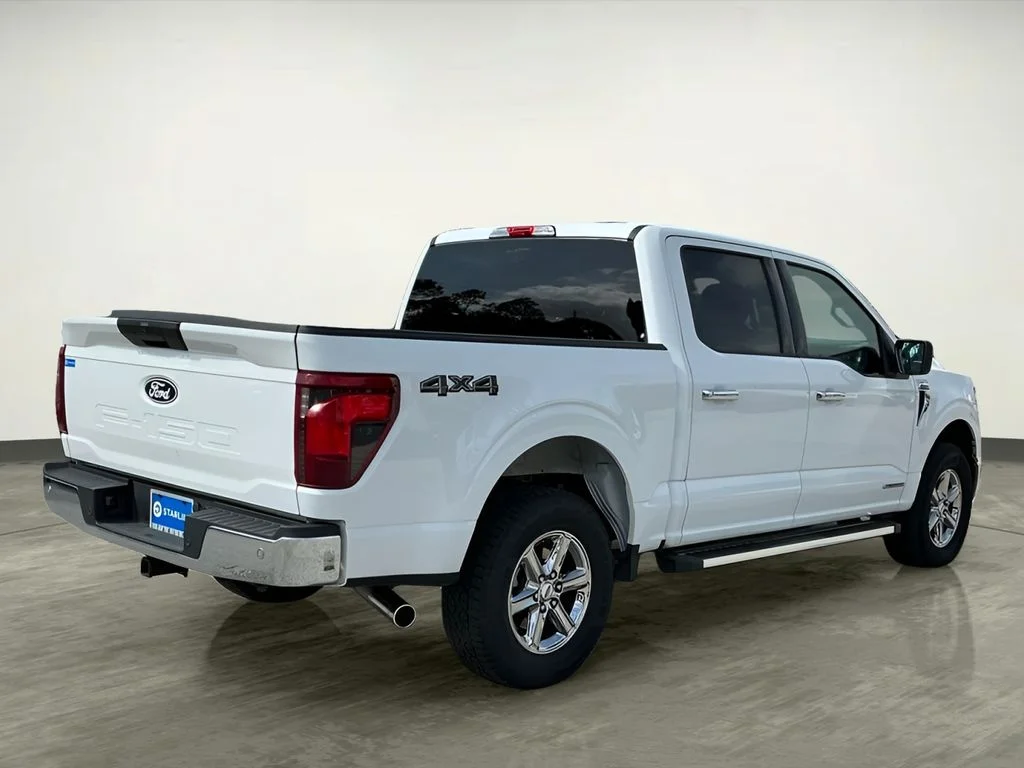 Used 2025 White Ford XLT image 7