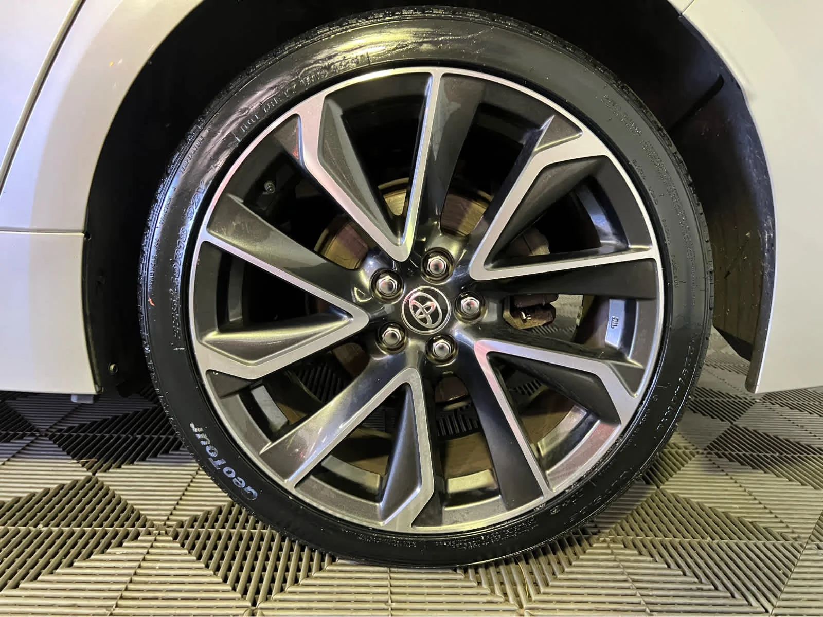 Used 2022 Classic Silver Metallic Toyota SE image 9