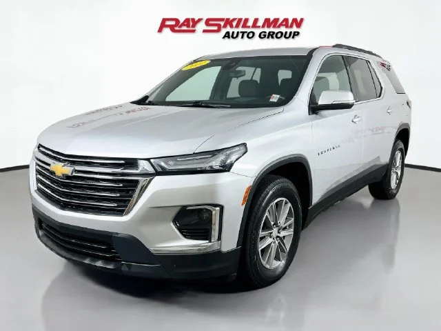 Used 2022 Silver Chevrolet 1LT image 3