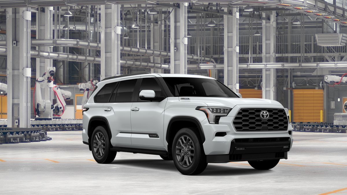 New 2026 Wind Chill Pearl Toyota Platinum image 15