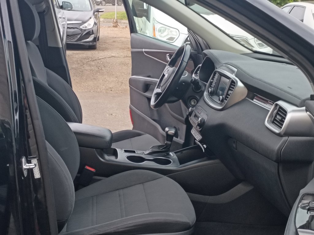 Used 2020 Black Kia LX image 19