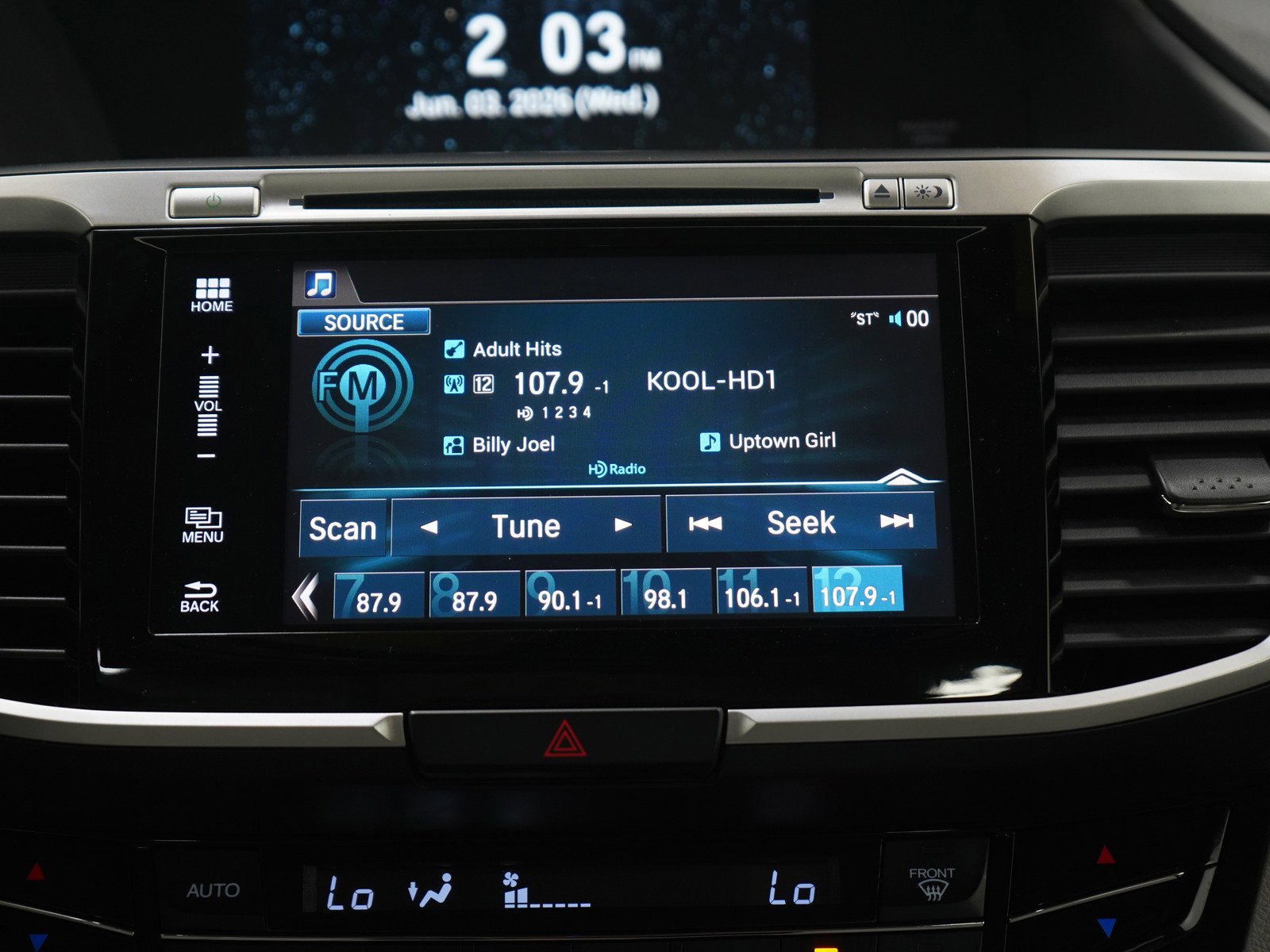 Used 2016  Honda 4dr I4 CVT EX w/Honda Sensing image 17