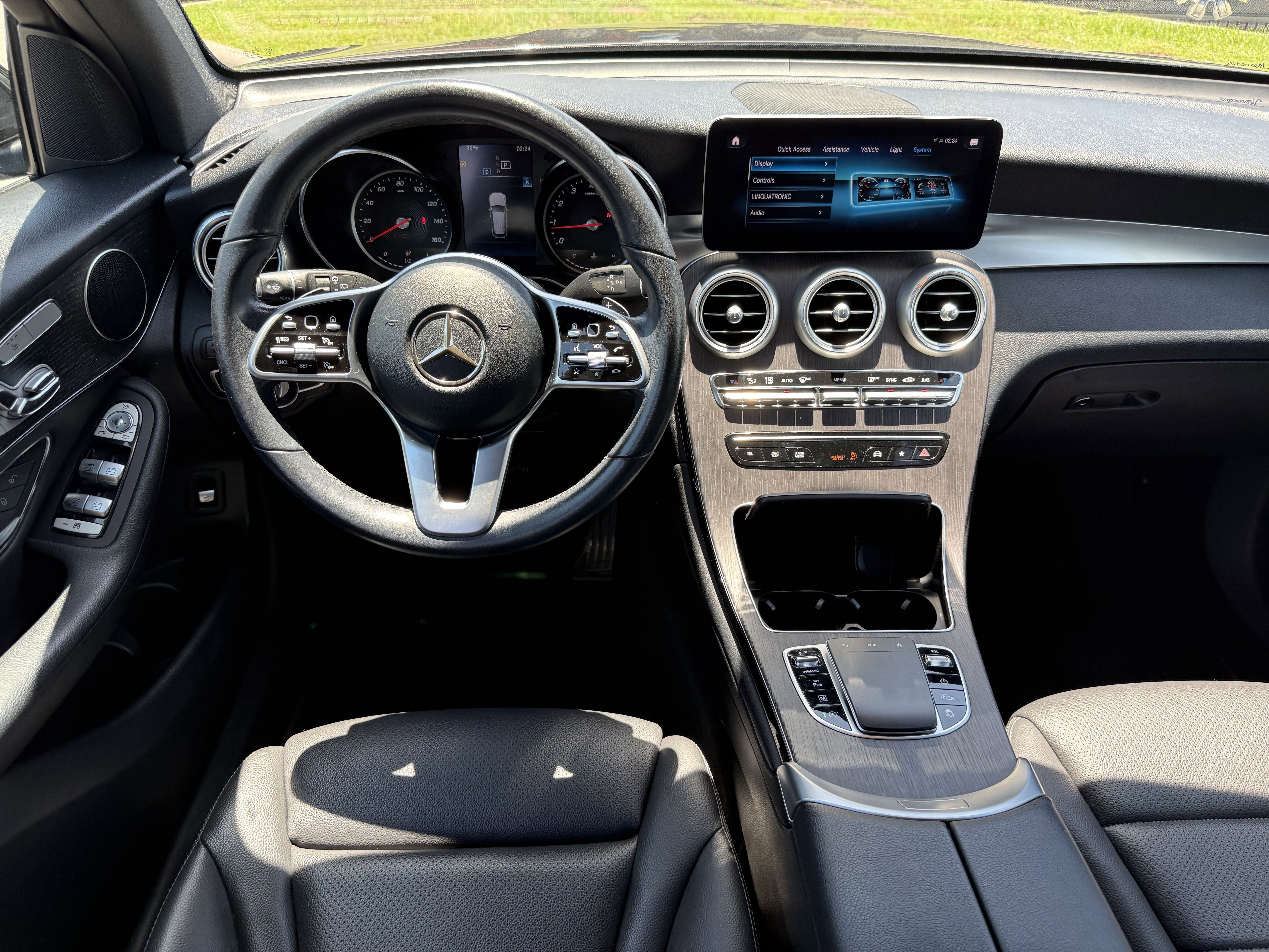 2022 Mercedes-Benz GLC GLC300 - Photo 13