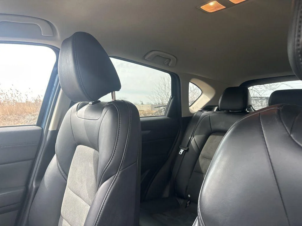 Used 2018 Eternal Blue Mica Mazda Touring image 10