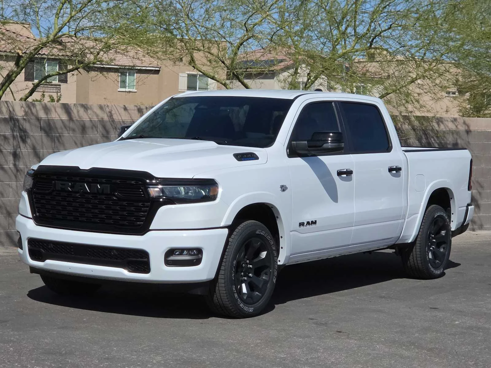New 2026 Bright White Clear-Coat Exterior Paint RAM Big Horn image 4