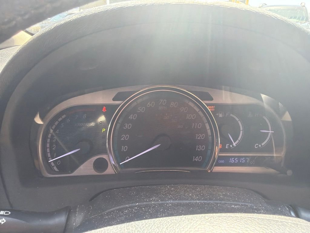 Used 2013 White Toyota XLE image 15