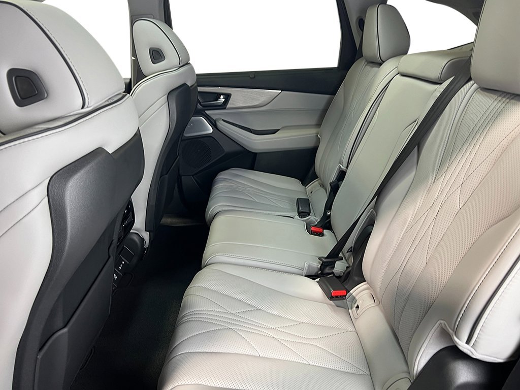 New 2026 Solar Silver Metallic Acura w/Advance Package image 27