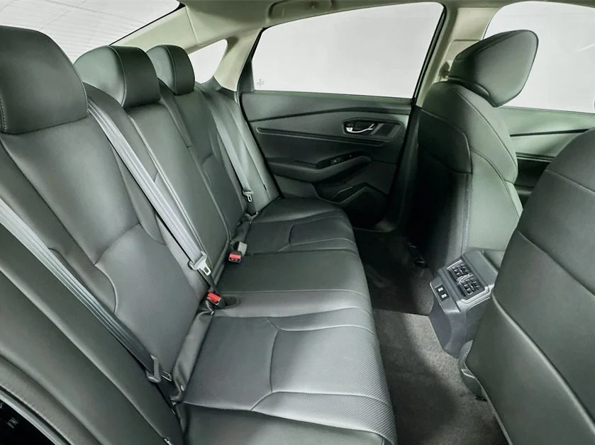 New 2026 Platinum White Pearl Honda Touring image 37