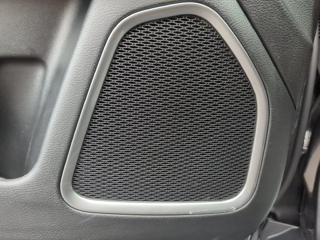 Used 2022 Gray Jeep Latitude Lux image 20