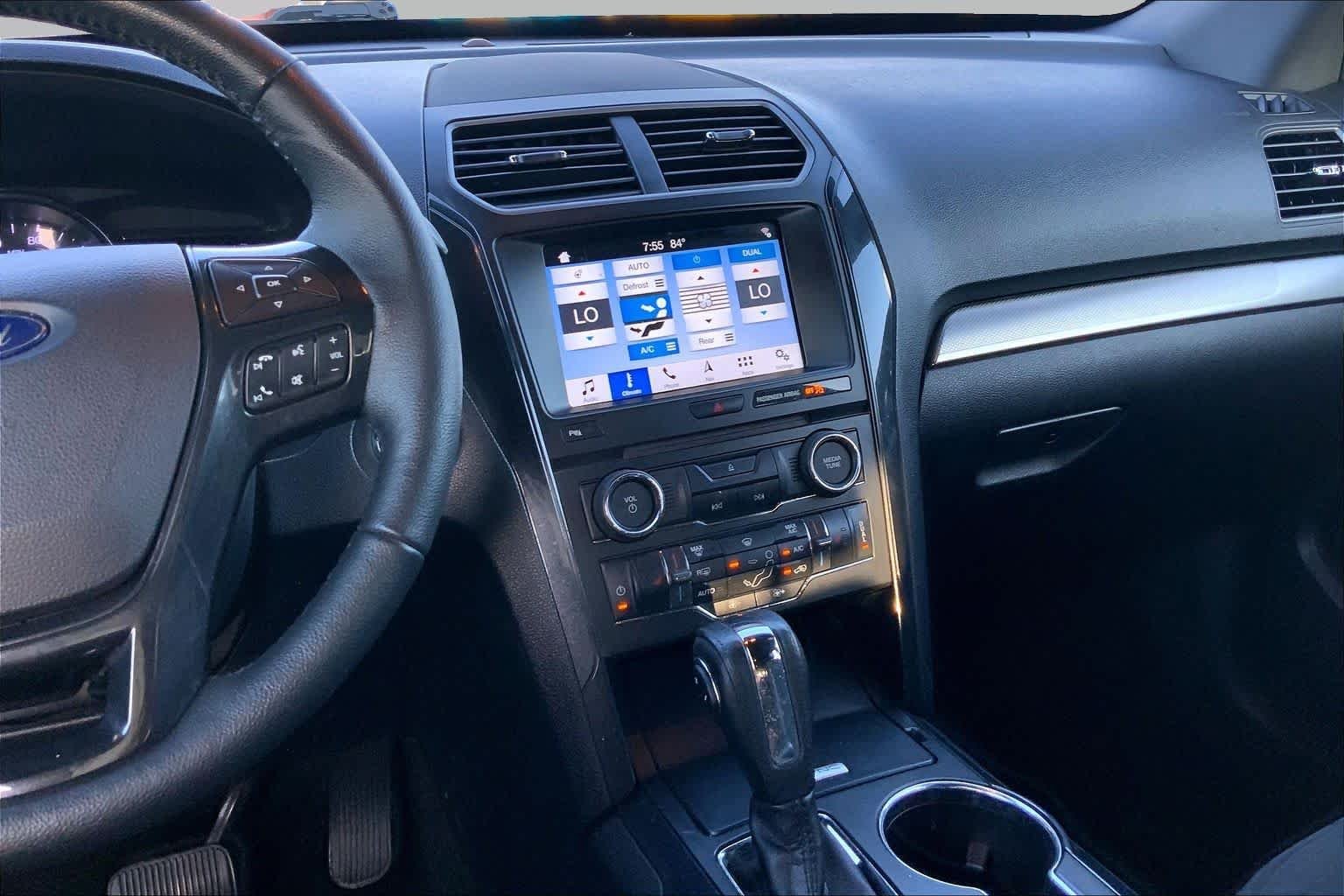 Used 2018 Magnetic Ford XLT image 7