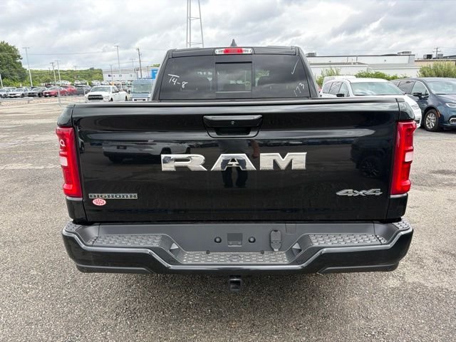 New 2026 Diamond Black Crystal Pearl-Coat Exterior Paint RAM Big Horn/Lone Star image 4