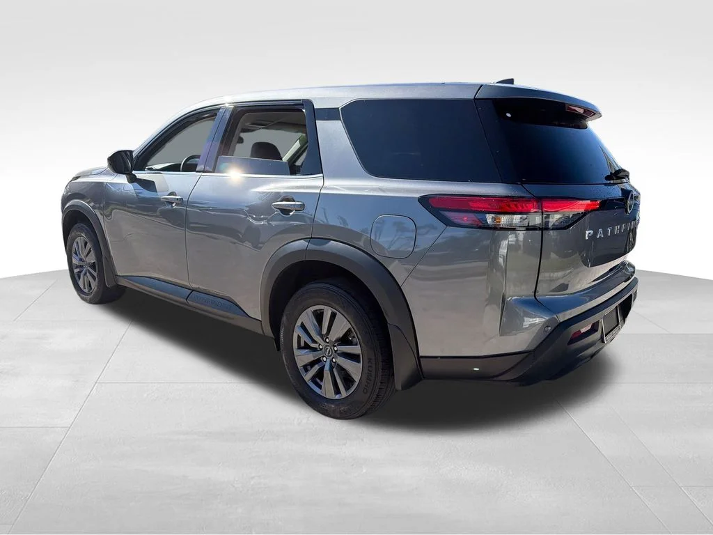 2024 Nissan Pathfinder S - Photo 10