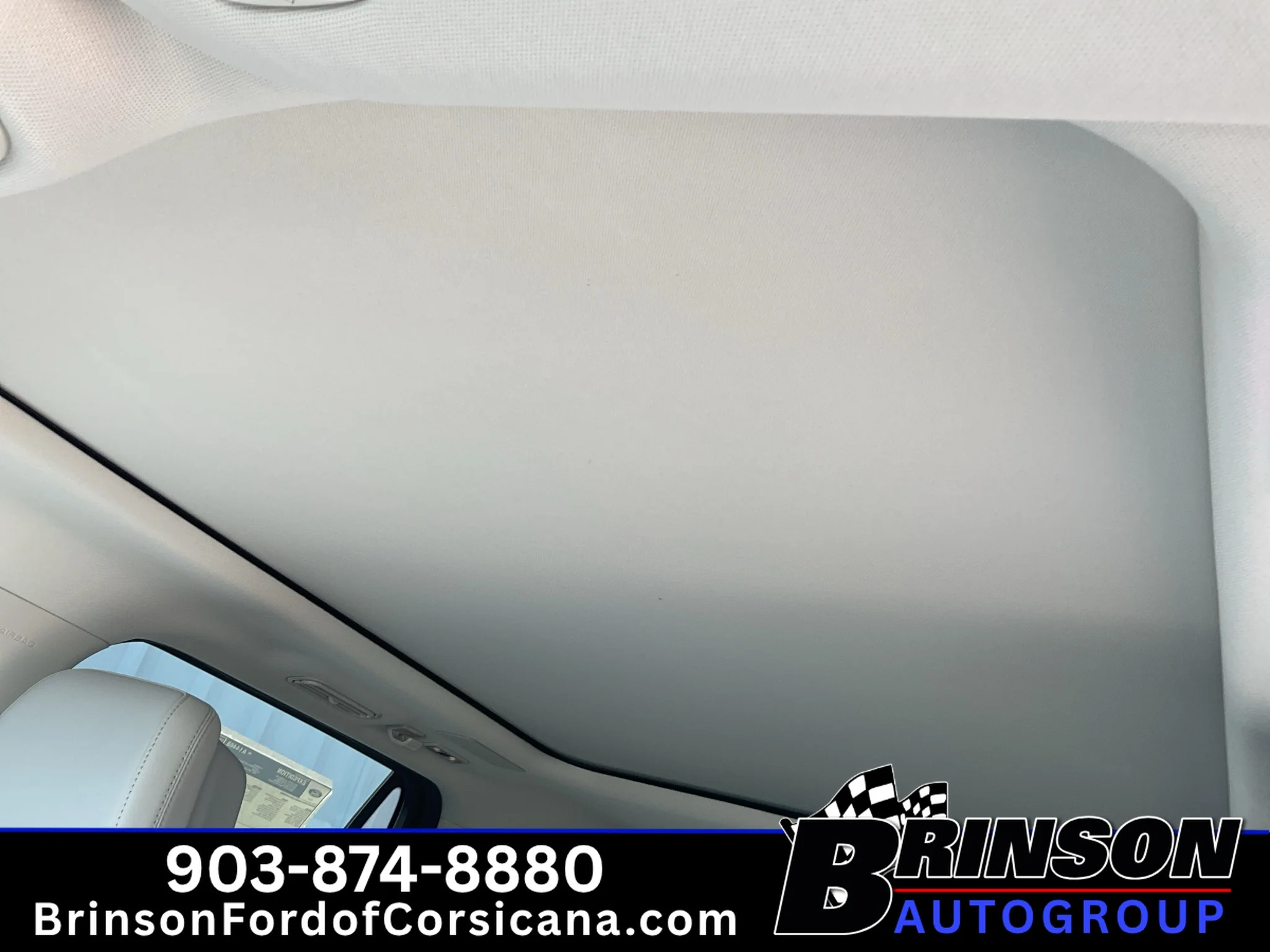 New 2027 Star White Metallic Tri-Coat Ford Platinum image 13
